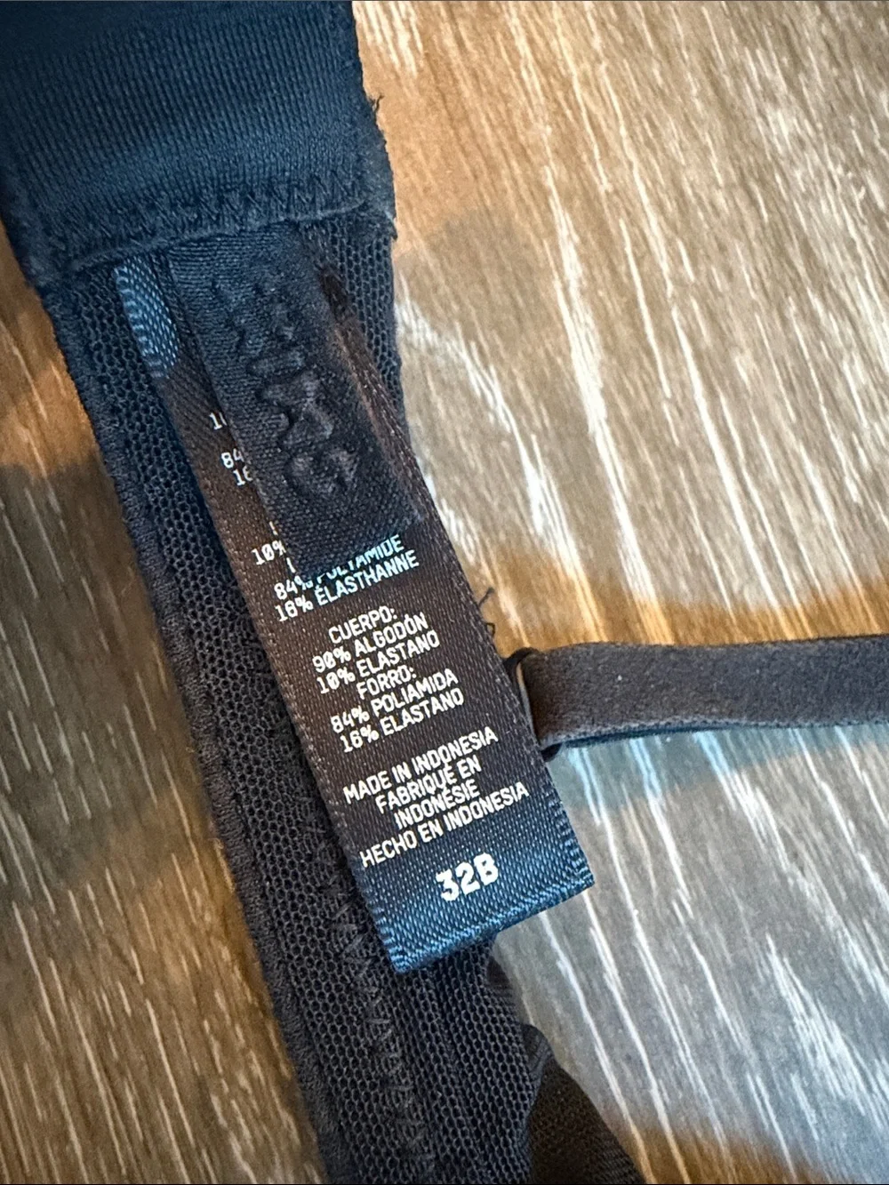 SKIMS Black Wire Underwire Bra - Picture 3 of 3